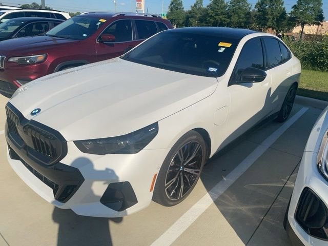 2026 BMW 5 Series 550e xDrive