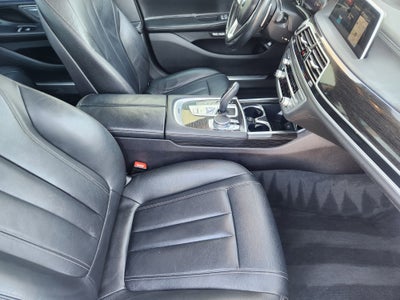 2018 BMW 7 Series 740i
