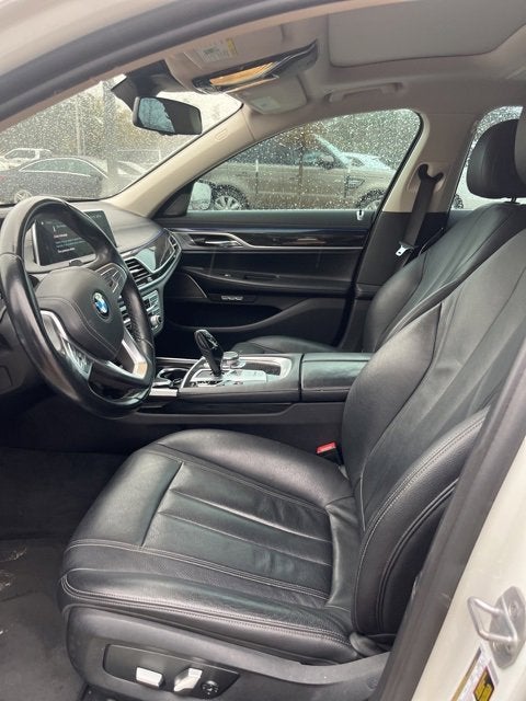 2018 BMW 7 Series 740i