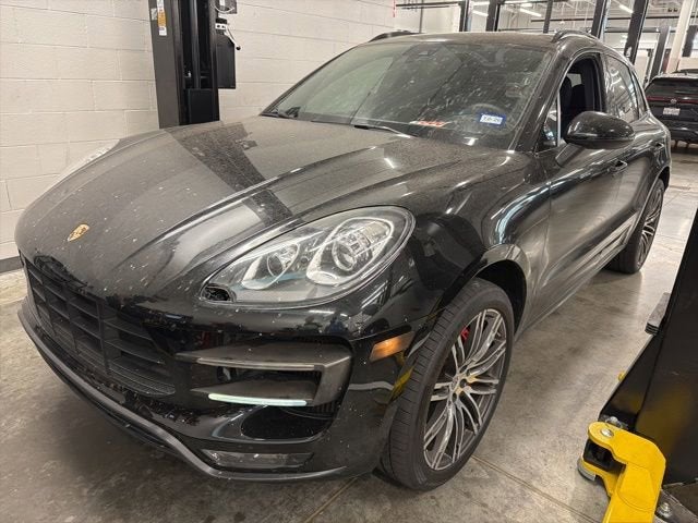 2016 Porsche Macan Turbo