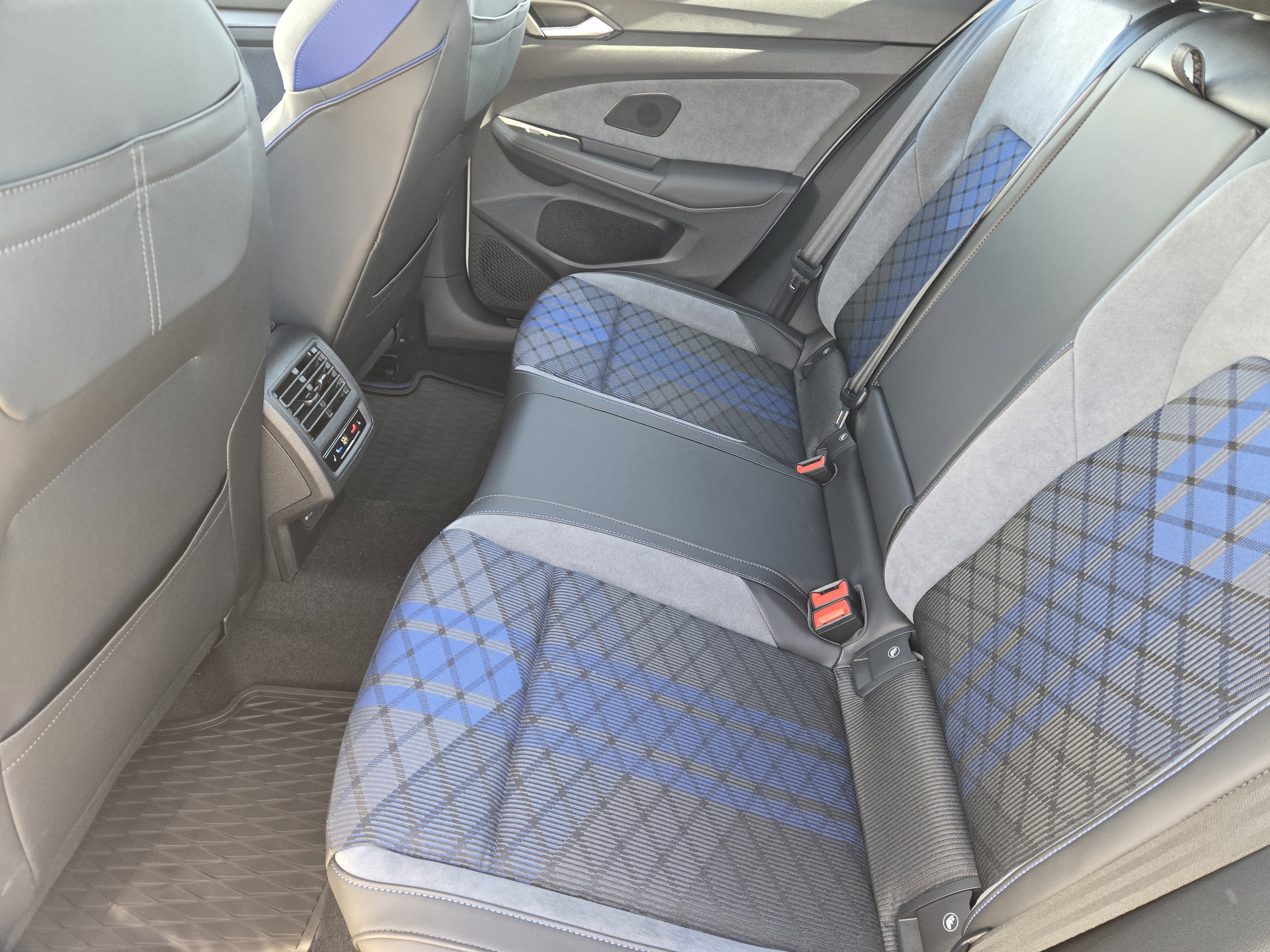 2026 Volkswagen Golf R 2.0T