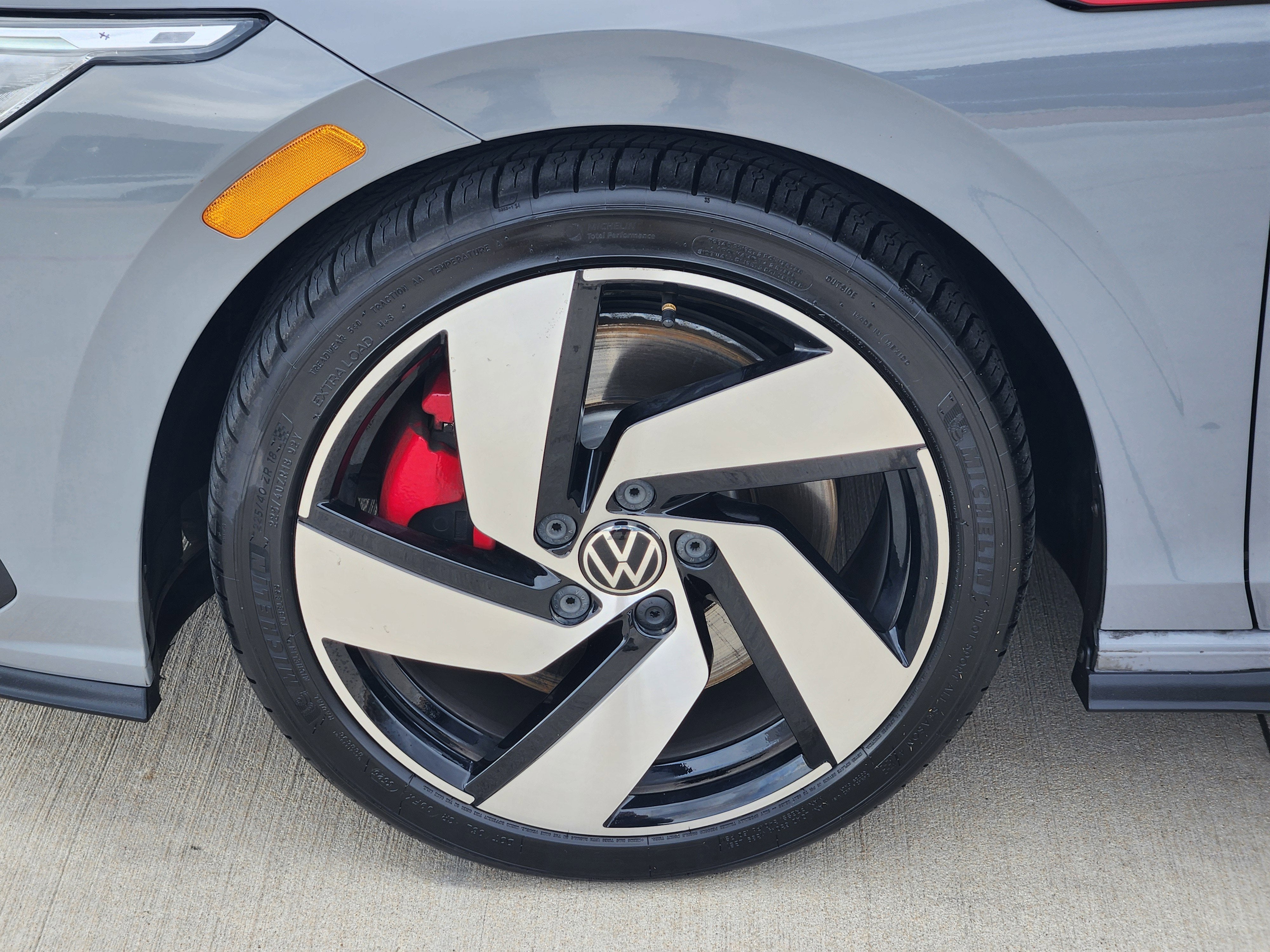 2022 Volkswagen Golf GTI S