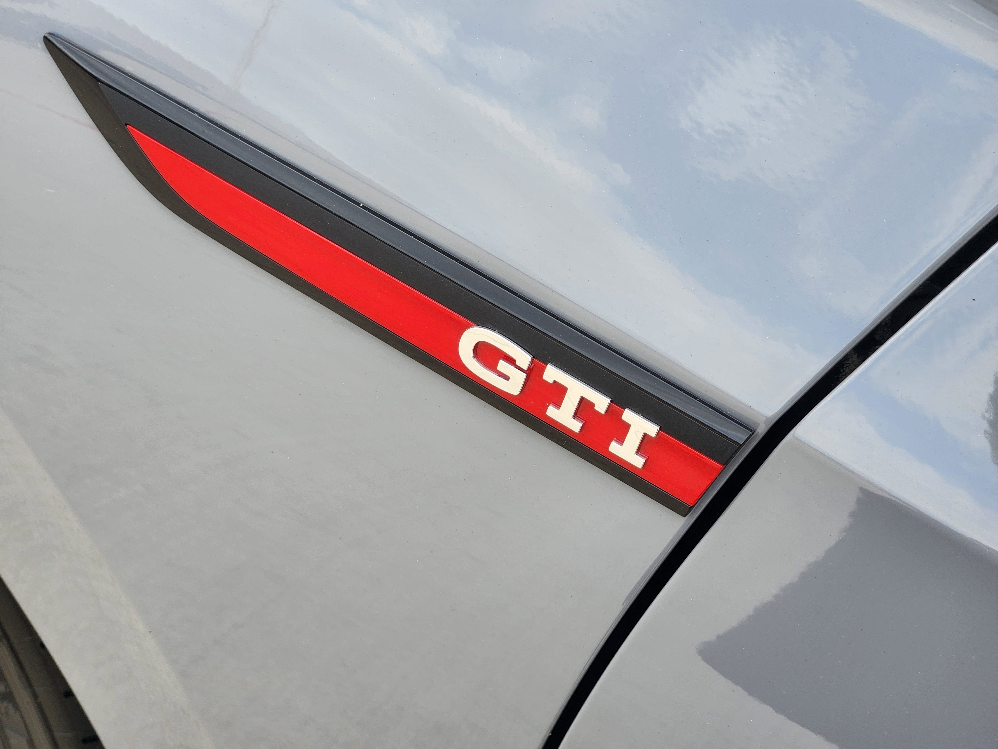 2022 Volkswagen Golf GTI S