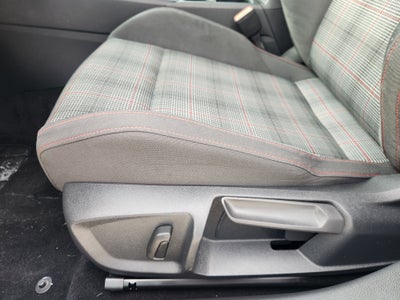 2022 Volkswagen Golf GTI S