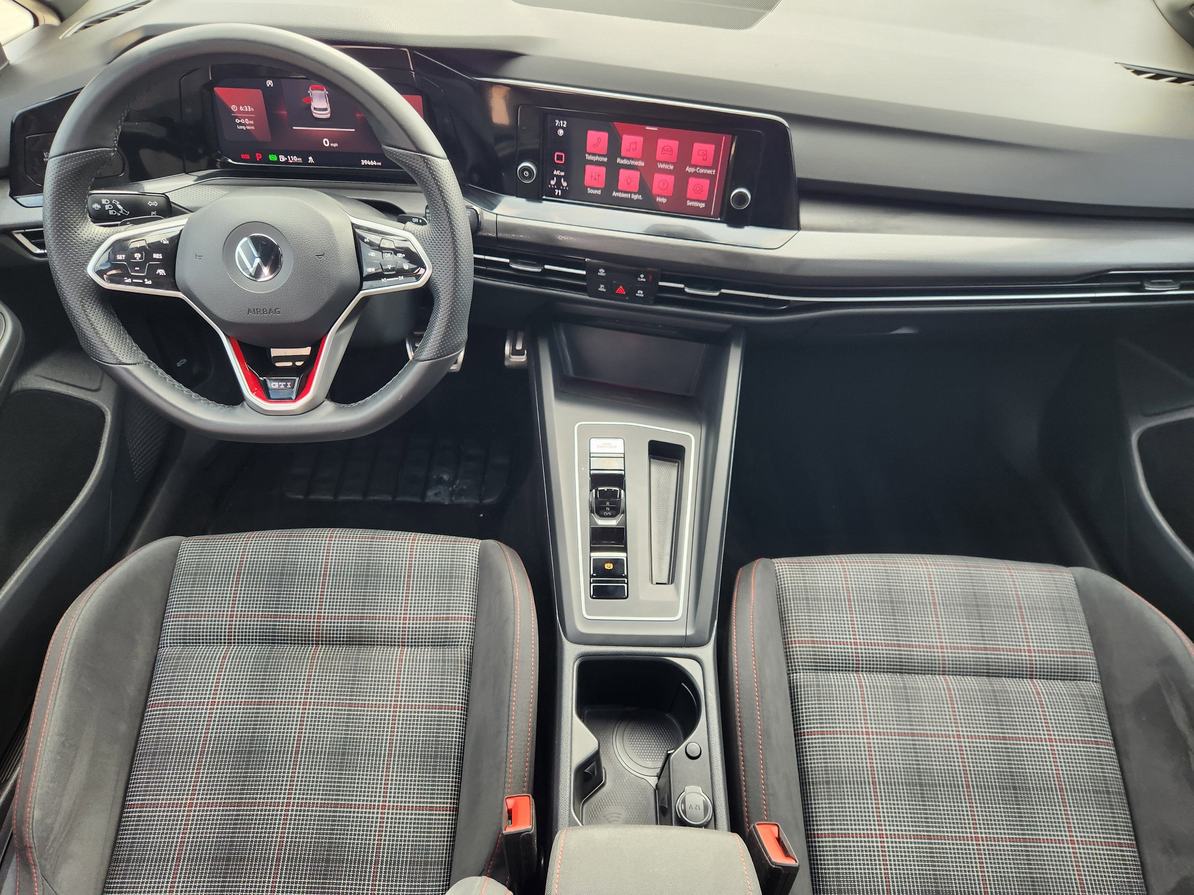 2022 Volkswagen Golf GTI S