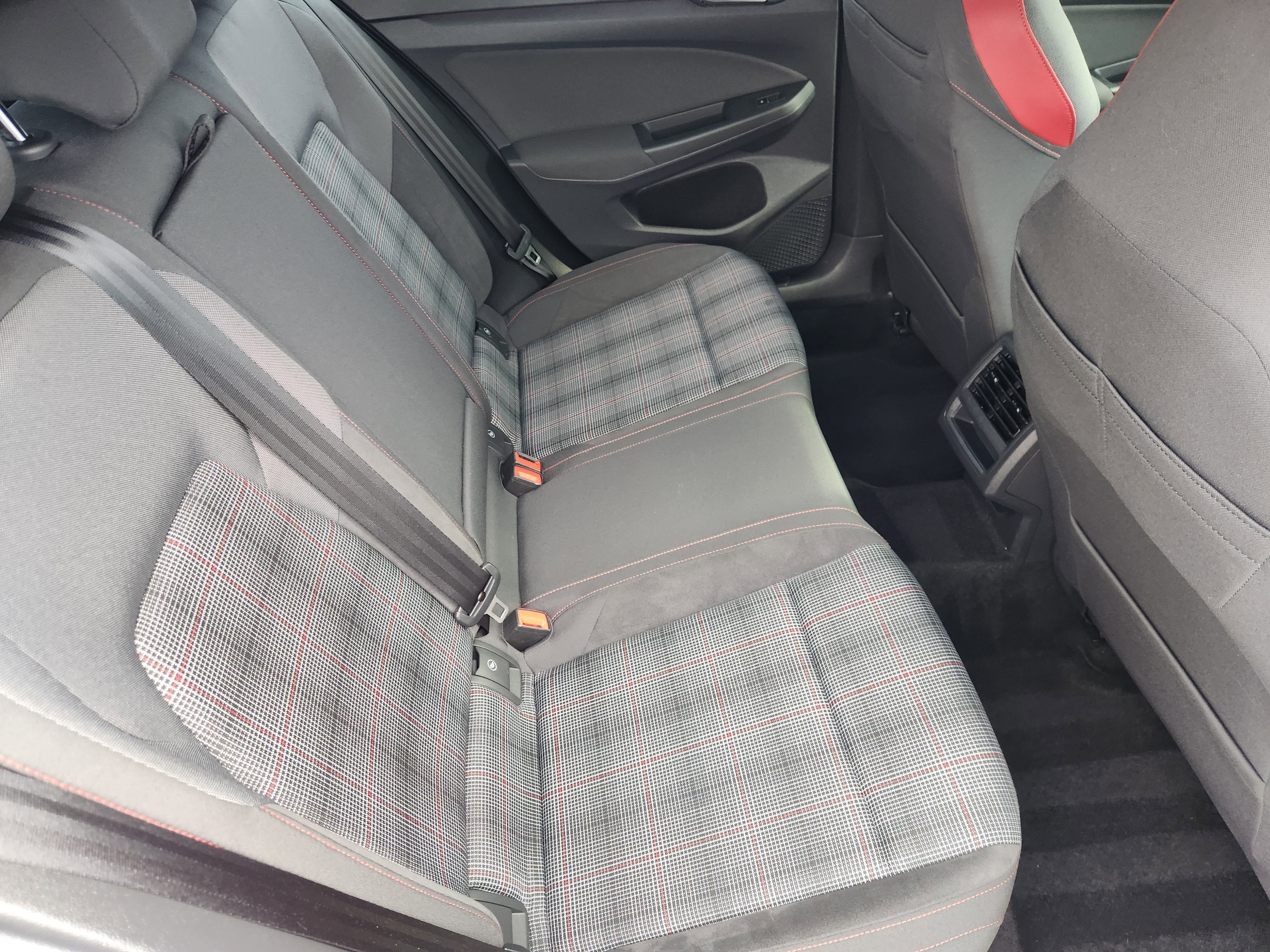 2022 Volkswagen Golf GTI S