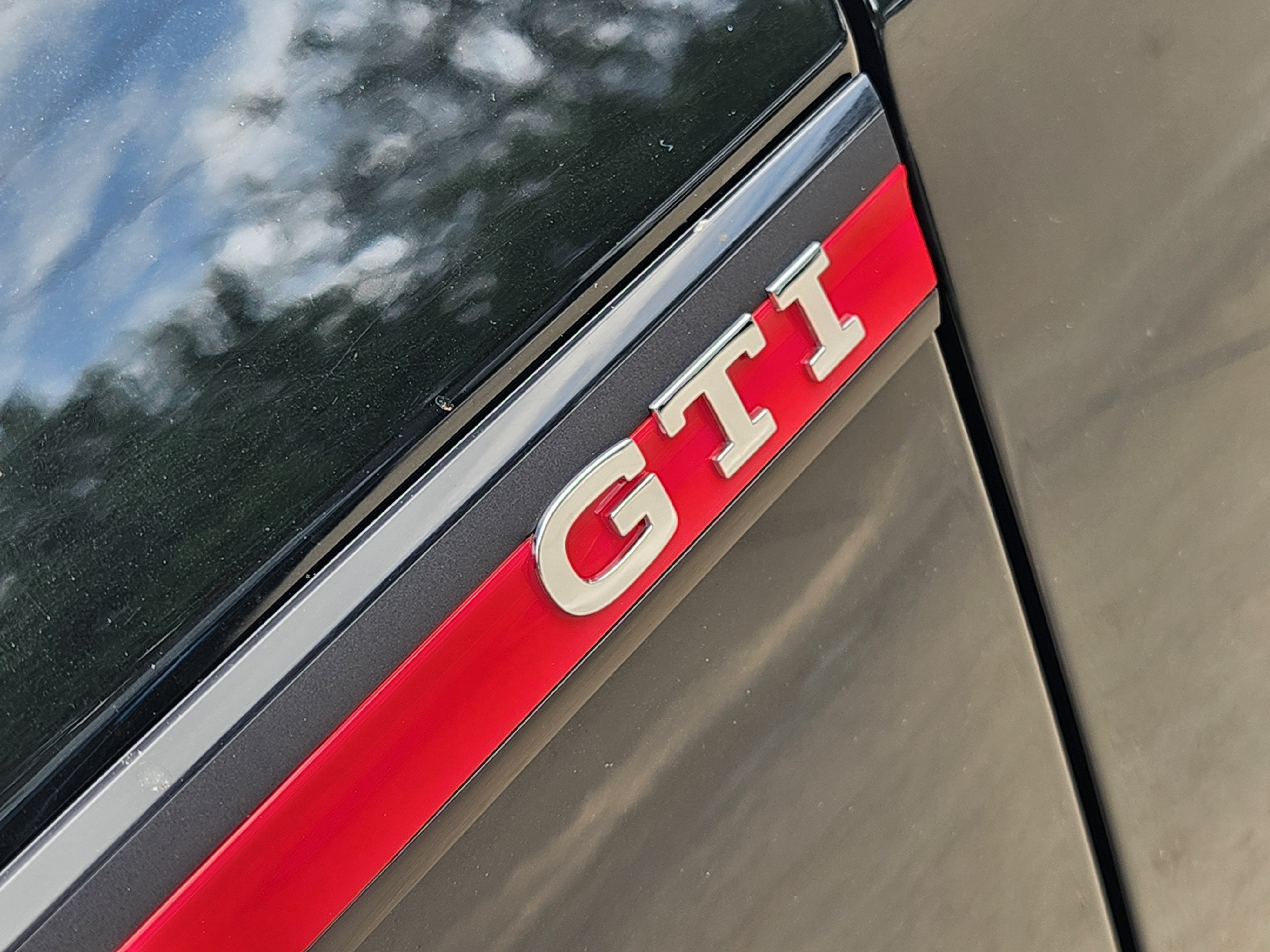 2024 Volkswagen Golf GTI S