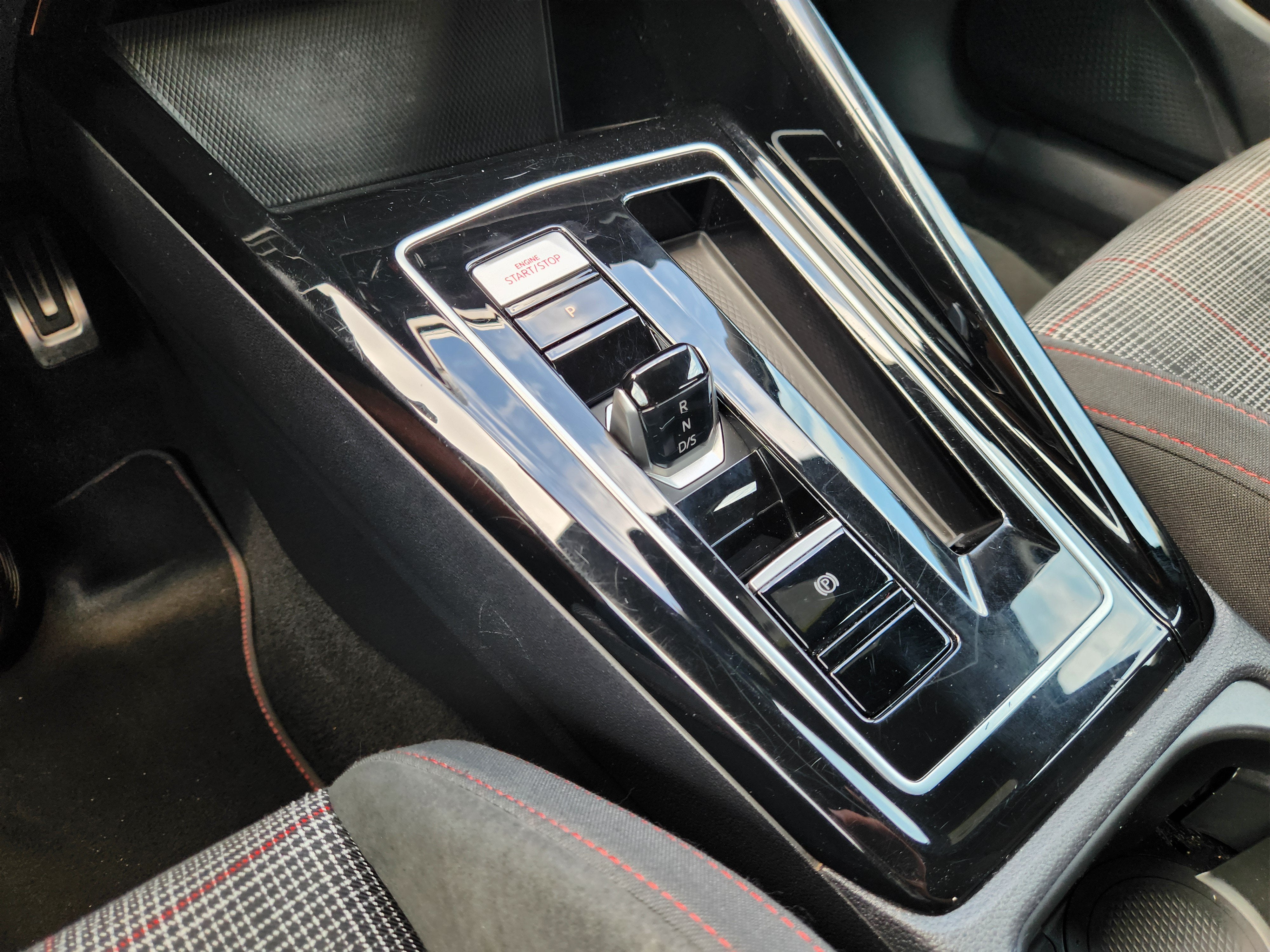 2024 Volkswagen Golf GTI S