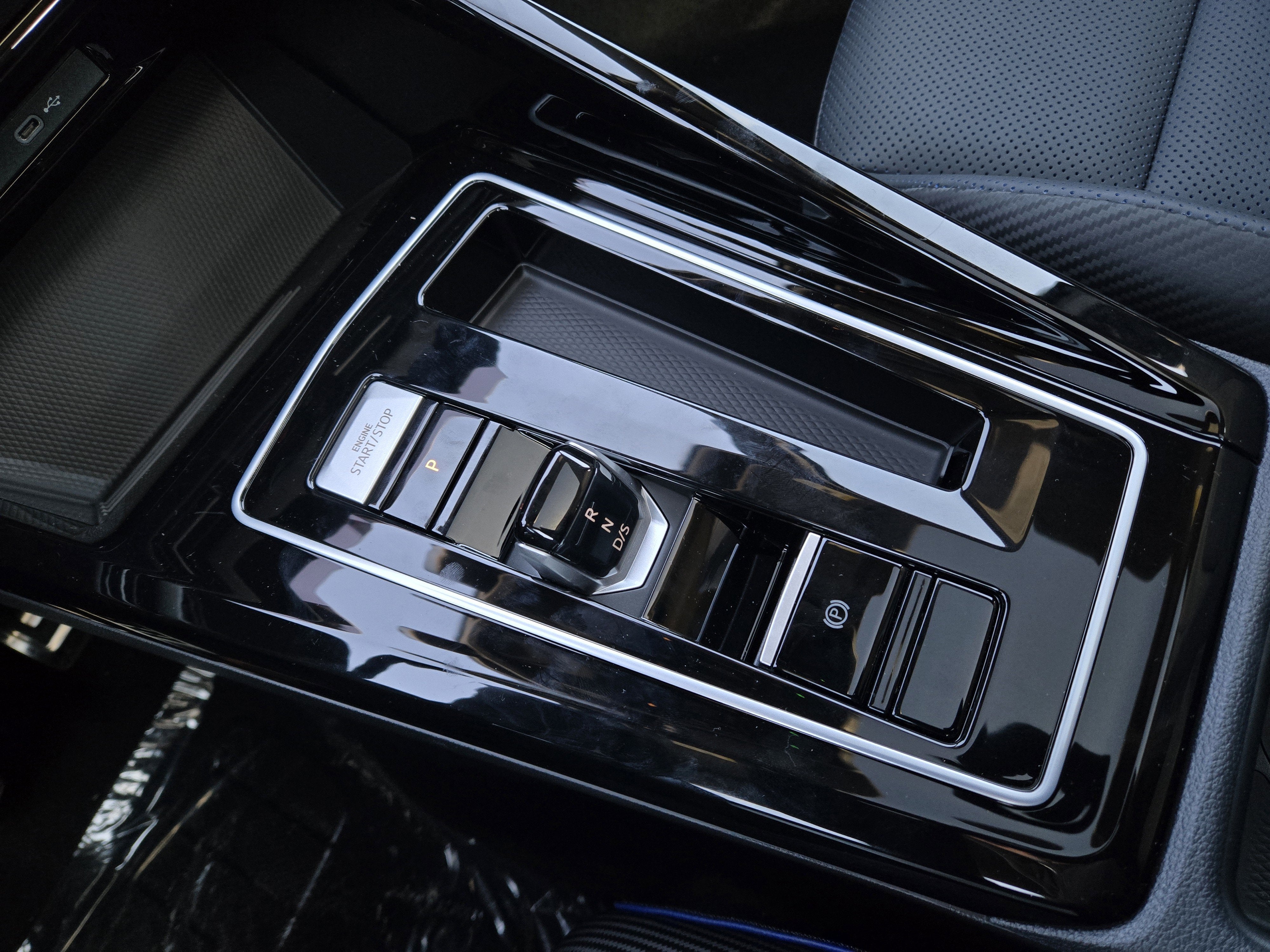 2026 Volkswagen Golf R 2.0T