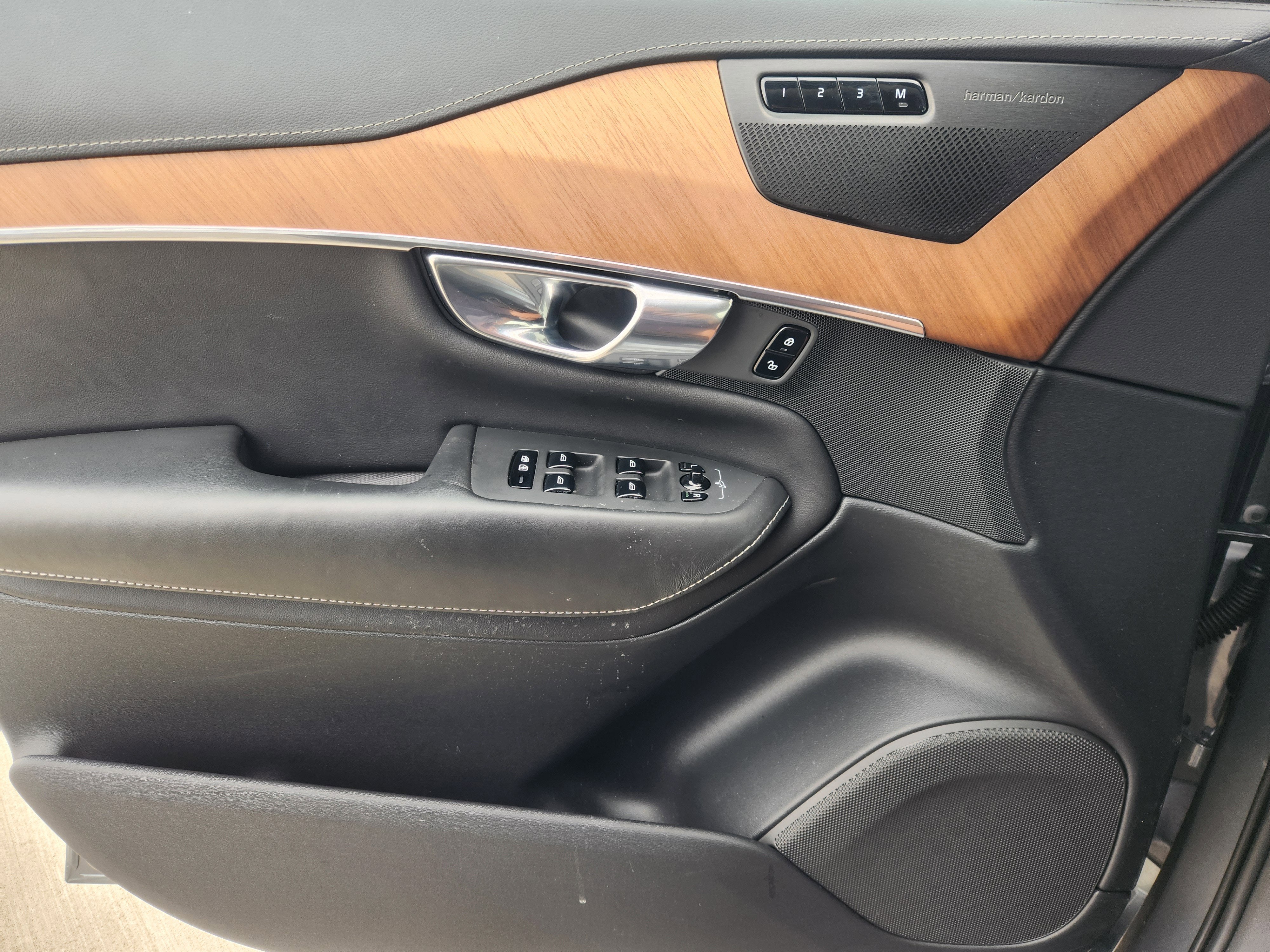 2020 Volvo XC90 Inscription