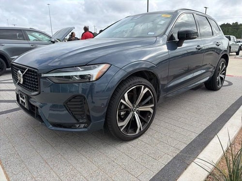 2023 Volvo XC60 Ultimate Dark Theme