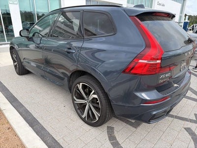 2023 Volvo XC60 Ultimate Dark Theme